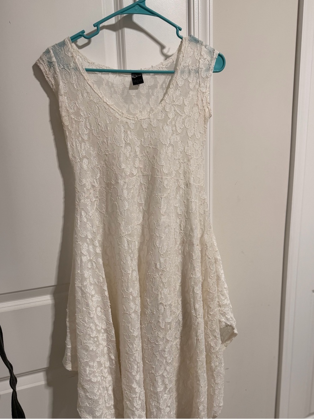 Sleeveless Asymmetrical Lace Dress in Ivory